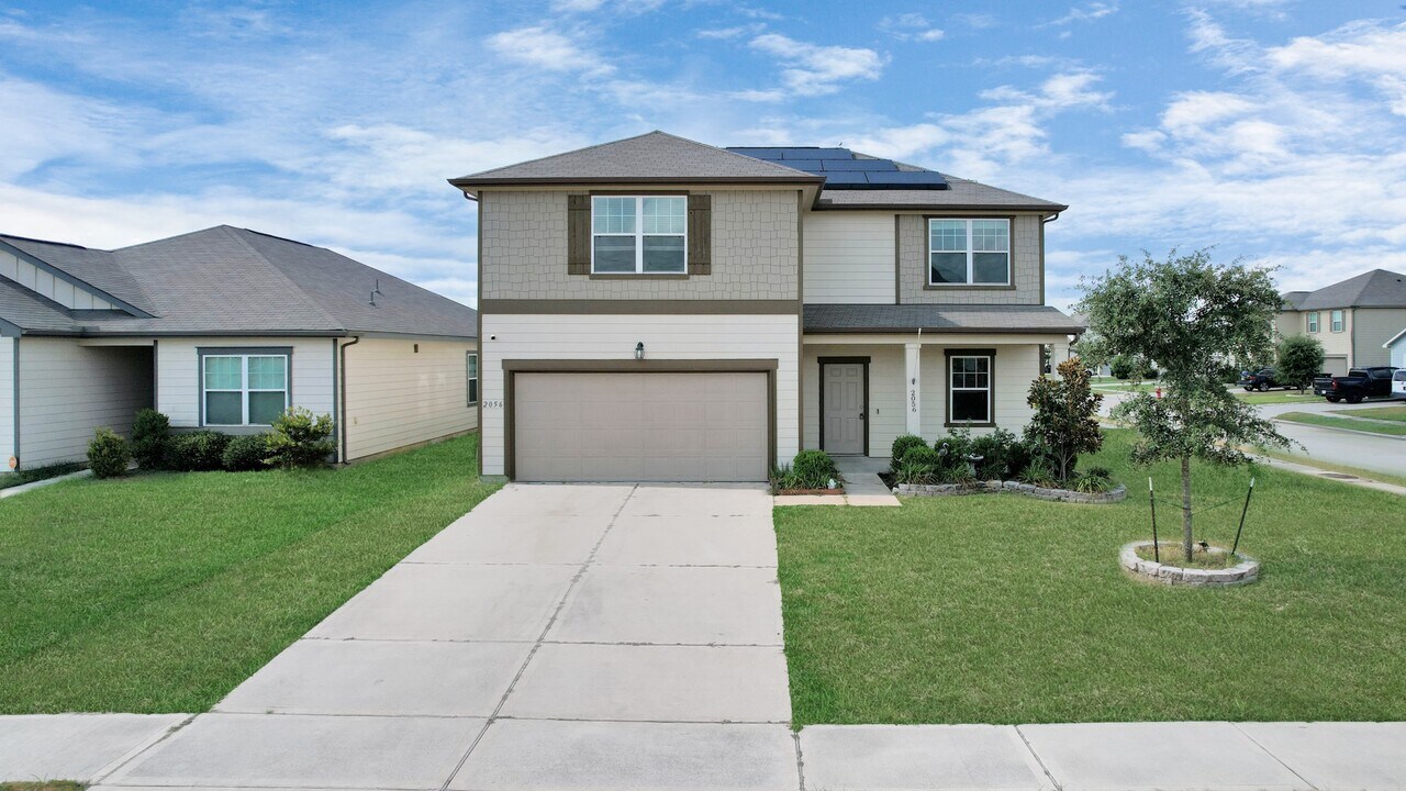 2056 Spindletree Ln in Pattison, TX - Building Photo