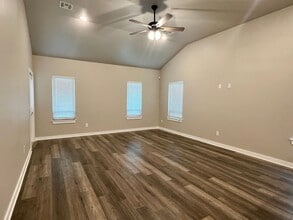6620 Bent Wood Villas Dr in Oklahoma City, OK - Building Photo - Building Photo