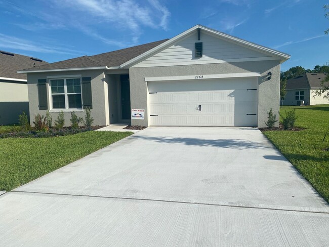 property at 2264 Lake Preserve Cir