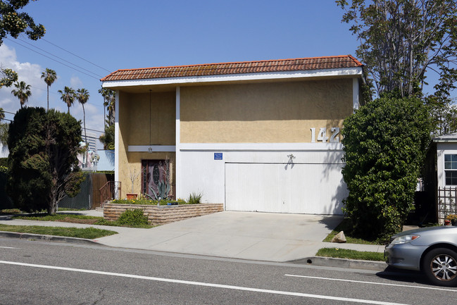 1421 Yale St in Santa Monica, CA - Building Photo - Building Photo