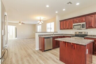 30999 N 127th Ave in Peoria, AZ - Foto de edificio - Building Photo