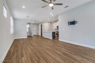 10373 Bonavie Cv Dr in Ft. Myers, FL - Building Photo - Building Photo