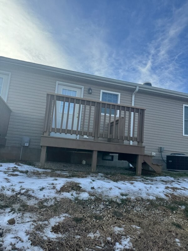 property at 320 N Ferne Clyffe Rd