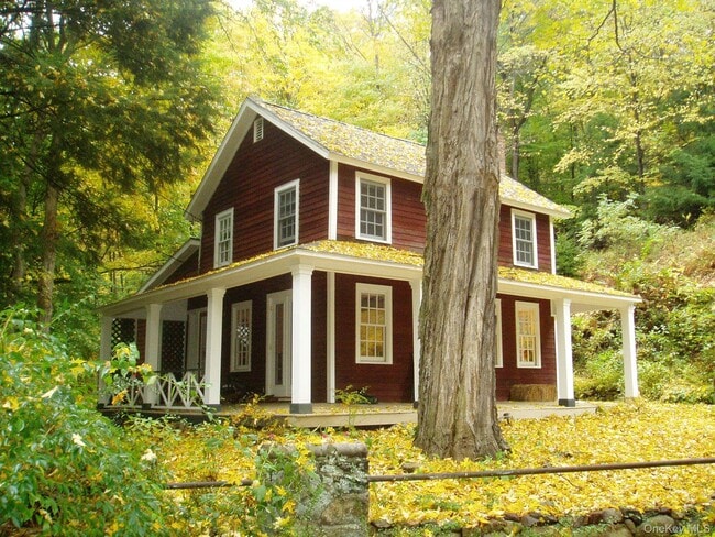4 Old Cat Rock Rd in Garrison, NY - Building Photo - Building Photo