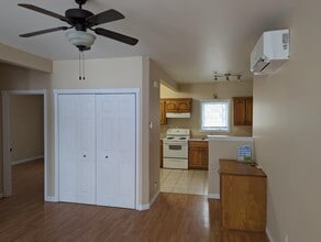 233 Robinson St in Moncton, NB - Building Photo - Building Photo