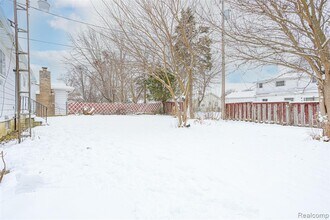 6627 Orange Ln in Flint, MI - Building Photo - Building Photo