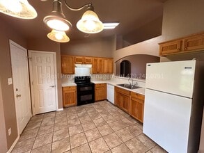 320 Chateau Dr in Fort Smith, AR - Building Photo - Building Photo