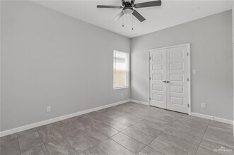 803 Sugar Gdn Dr, Unit 2 in Pharr, TX - Building Photo - Building Photo