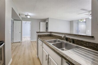 437 Fountainhead Cir in Kissimmee, FL - Building Photo - Building Photo