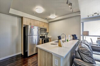 77 N Almaden Ave in San Jose, CA - Building Photo - Building Photo