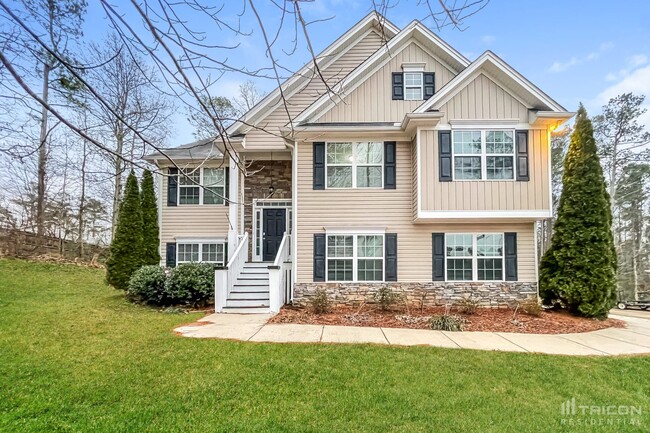 property at 157 Sinyard Cir