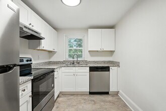 1106 Garner Rd in Raleigh, NC - Building Photo - Building Photo