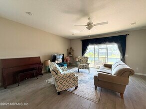 141 Ren Wy in Jacksonville, FL - Building Photo - Building Photo