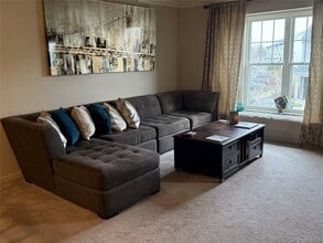 138 Weatherby Ln in Central Islip, NY - Building Photo - Building Photo