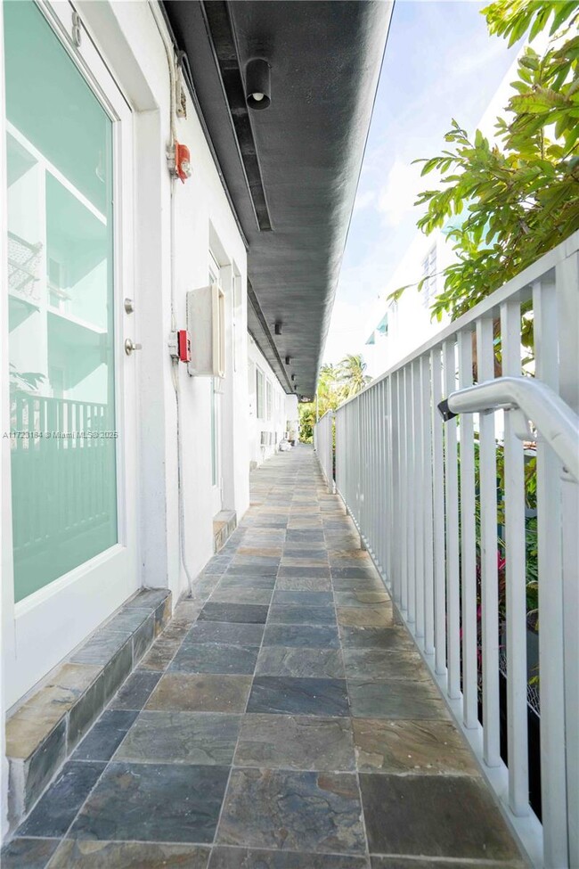 1120 Euclid Ave in Miami Beach, FL - Building Photo - Building Photo