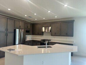 12292 SW Compass Pt Dr in Port St. Lucie, FL - Building Photo - Building Photo