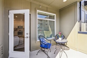 East Town Crossing in Puyallup, WA - Building Photo - Building Photo