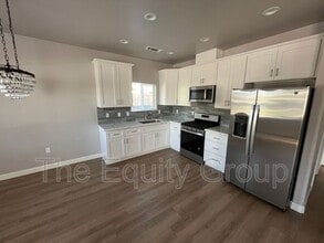 1135 W Baker St in Porterville, CA - Building Photo - Building Photo