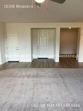 10308 Monarch Dr in Bakersfield, CA - Building Photo - Building Photo