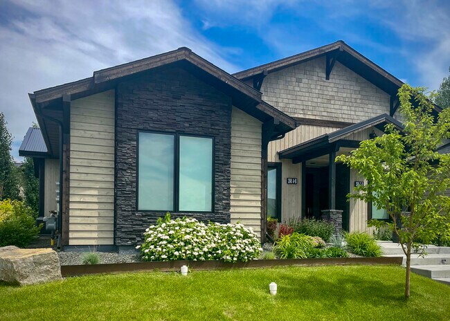 398 Black Bull Trail in Bozeman, MT - Building Photo - Building Photo