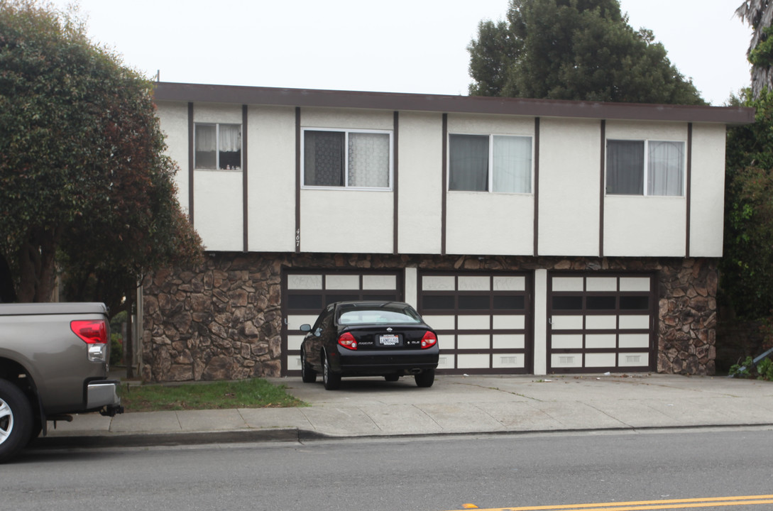 467 Baden Ave in South San Francisco, CA - Building Photo