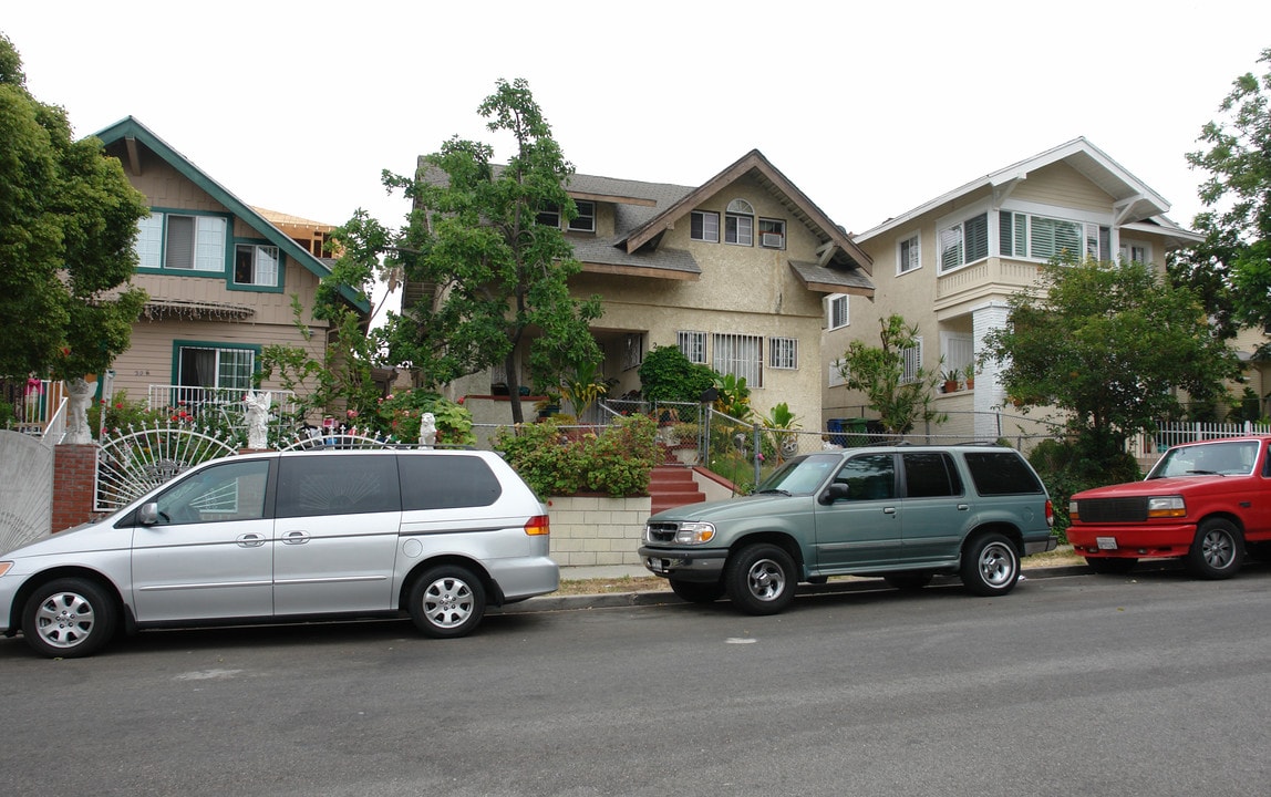 210 S Vendome St in Los Angeles, CA - Building Photo