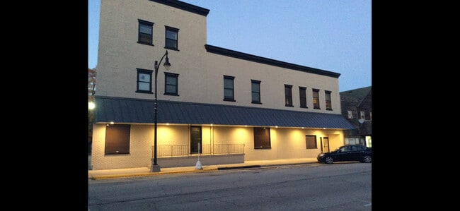 127 W Taylor St, Unit ApartmentD