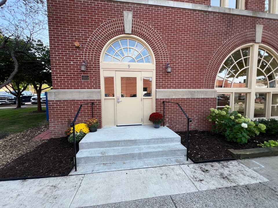 Old City Hall in Waconia, MN - Building Photo