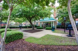 The Grove at Pleasant Valley Apartment Homes in Little Rock, AR - Building Photo - Building Photo