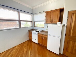 135 J Ave in Coronado, CA - Building Photo - Building Photo