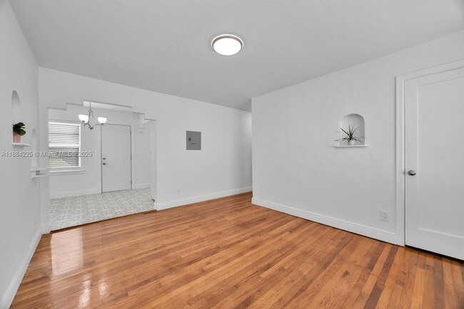 property at 23 Phoenetia Ave