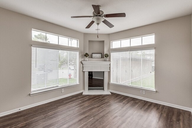 South Shore Lakes in League City, TX - Building Photo - Building Photo