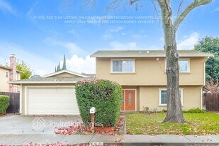 160 Lakehurst Dr in Vacaville, CA - Building Photo