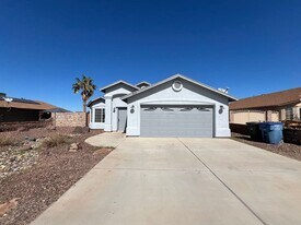 9638 E 37th Pl in Yuma, AZ - Building Photo