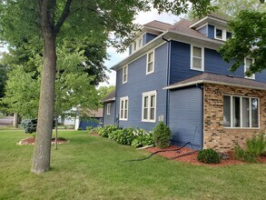 502 E 1st St S in Truman, MN - Building Photo - Building Photo