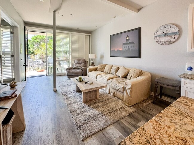 1021 Scott St in San Diego, CA - Building Photo - Building Photo