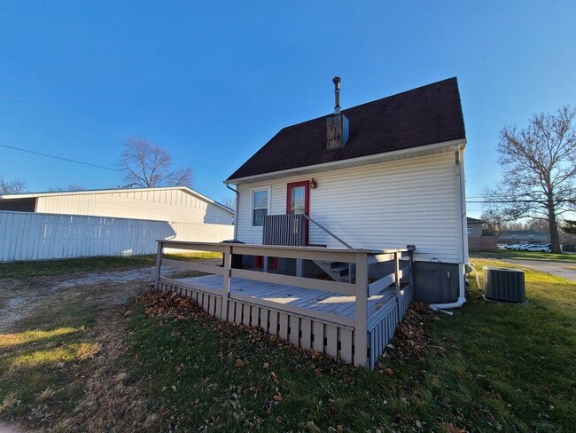 306 E Vernon Ave in Normal, IL - Building Photo - Building Photo