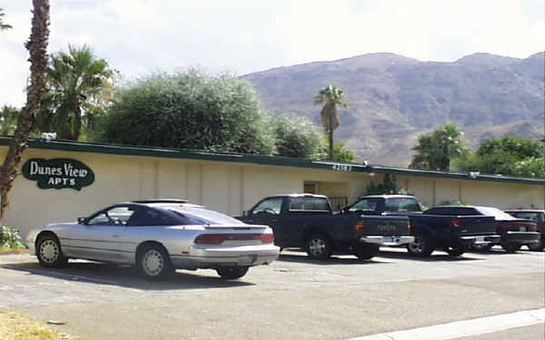 Dunes View in Rancho Mirage, CA - Foto de edificio