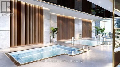 1 Concord Cityplace Wy in Toronto, ON - Building Photo - Building Photo