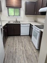263 S Villas Ct in Tallahassee, FL - Building Photo - Building Photo