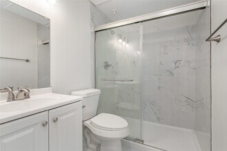 4713 Virginia Ave in Dallas, TX - Foto de edificio - Building Photo