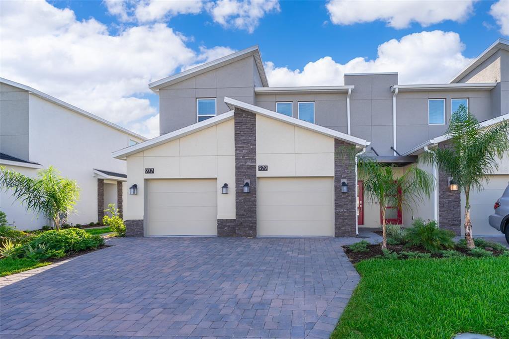 979 Splash Shot Pl in Davenport, FL - Building Photo