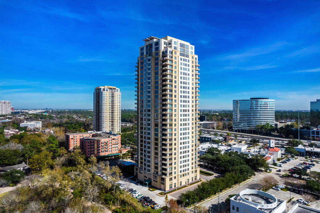 Montebollo in Houston, TX - Building Photo