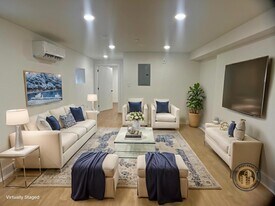 812 W Roosevelt Blvd in Philadelphia, PA - Building Photo