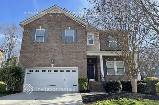 property at 1923 Madeira Cir