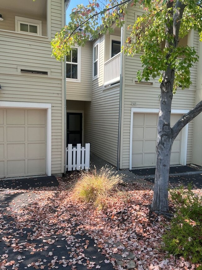 property at 515 G St