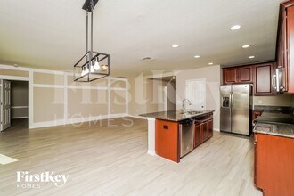 19116 Malinche Loop, Unit 2 in Spring Hill, FL - Building Photo - Building Photo