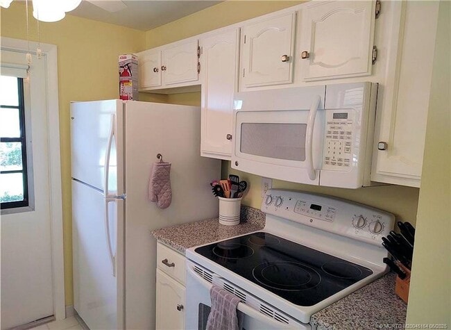 property at 5211 SE Sea Island Way