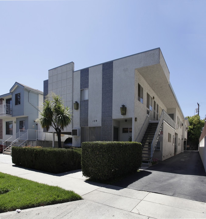 129 N Lamer St in Burbank, CA - Foto de edificio