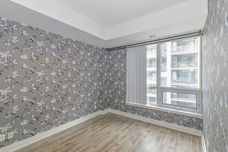 35 Hayden St in Toronto, ON - Building Photo - Building Photo